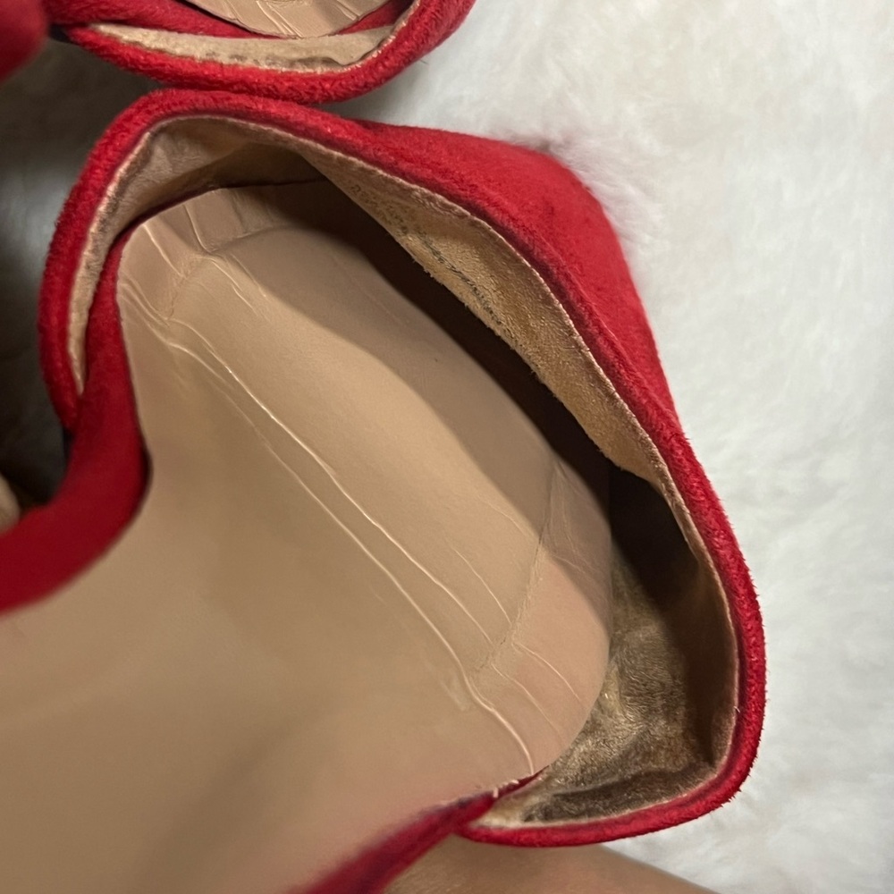 Well worn red flats - Picture 7 of 7